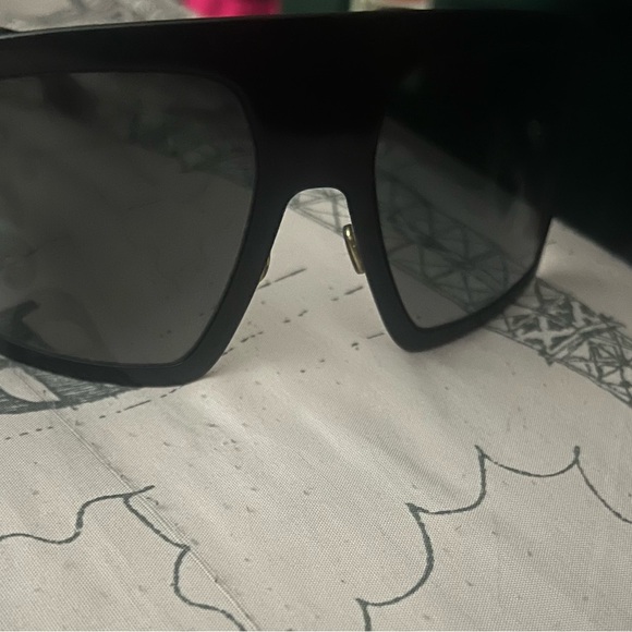 Christian Dior over sized sunglasses. See all pictures. - Picture 13 of 14